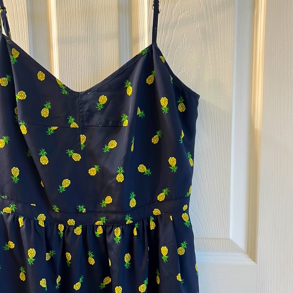 J. Crew Dresses & Skirts - Navy pineapple J. Crew dress